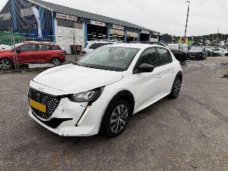 Coche accidentado Peugeot e-208 50 kWh 100KW Navi Clima Led Active Pack NAP 2023/11