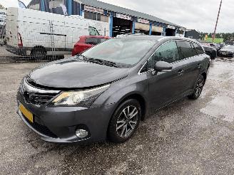 Damaged car Toyota Avensis 1.8 VVTi 108KW Clima Navi Camera Business Limited 2014/11