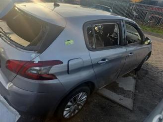 Peugeot 308 308 (L3/L8/LB/LH/LP), Hatchback 5-drs, 2013 / 2021 1.5 BlueHDi 130 picture 3