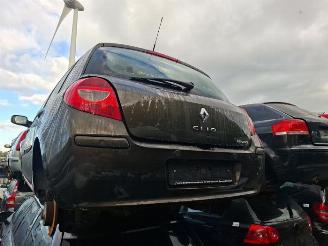 Autoverwertung Renault Clio Clio III (BR/CR), Hatchback, 2005 / 2014 1.6 16V 2006/6