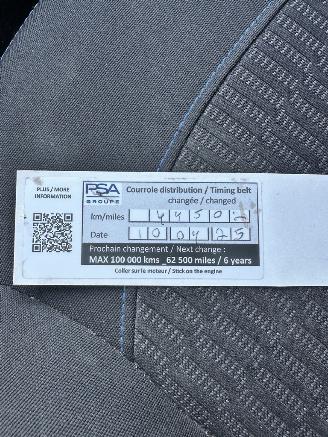 Peugeot 208 1.2 Signature picture 23