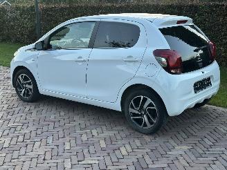 Peugeot 108 Allure picture 6