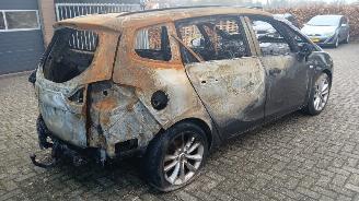 Opel Zafira Zafira Tourer (P12) MPV 1.4 Turbo 16V ecoFLEX (A14NET(Euro 5)) [88kW] =
 (10-2011/06-2014) picture 4