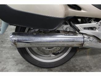 Honda NTV 650 Deauville picture 7