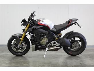 Vaurioauto  motor cycles Ducati Streetfighter V4 SP 2022