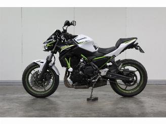 skadebil motor Kawasaki Z 650  2021/4