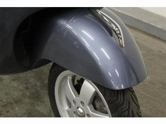 Vespa  GTS picture 10