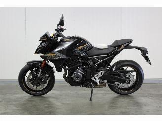 krockskadad bil motor Suzuki  GSX 800 ABS 2026 28 km 2026/3