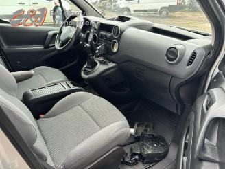 Peugeot Partner Partner Tepee (7A/B/C/D/E/F/G/J/P/S), MPV, 2008 / 2018 1.6 HDiF 90 16V Phase 1 picture 17