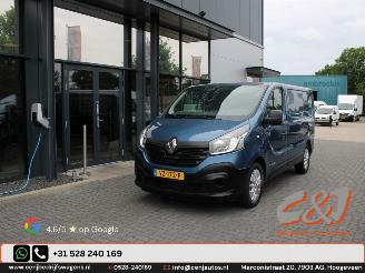 skadebil bedrijf Renault Trafic 1.6 dCi T27 L1H1 Turbo2 Energy airco navi 3 zits zijschade 2016/8