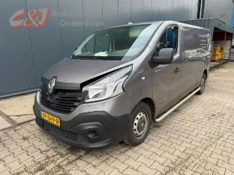 Vrakbiler auto Renault Trafic Trafic (1FL/2FL/3FL/4FL), Van, 2014 1.6 dCi 120 Twin Turbo 2015/5