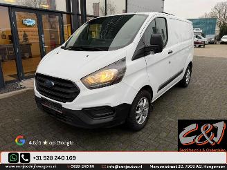 uszkodzony samochody ciężarowe Ford Transit Custom  2018/4