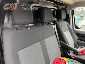 Peugeot Expert Expert (V1/VA/VB/VE/VF/VT/VY), Van, 2016 2.0 Blue HDi 120 16V picture 21