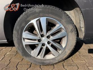 Peugeot Expert Expert (V1/VA/VB/VE/VF/VT/VY), Van, 2016 2.0 Blue HDi 180 16V picture 12
