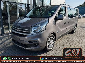 krockskadad bil auto Fiat Talento  2017/10