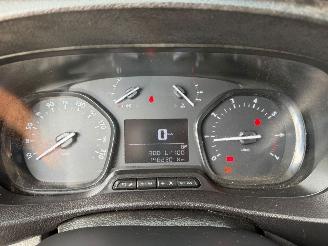 Opel Vivaro  picture 26