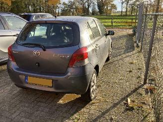 Toyota Yaris 1.3 AIRCO picture 3