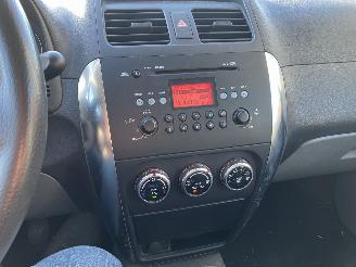 Suzuki SX4 1.6 AIRCO picture 9