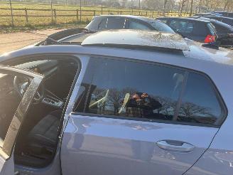 Volkswagen Golf 2.0 TDI GTD R-Line picture 10