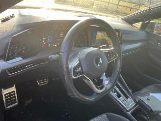 Volkswagen Golf 2.0 TDI GTD R-Line picture 16