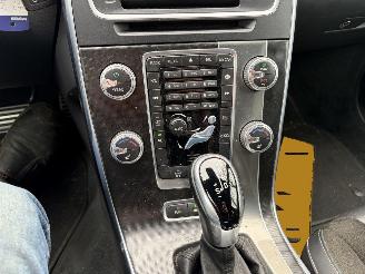 Volvo V-60 2.4 D6 AWD Hybride  R Design picture 12