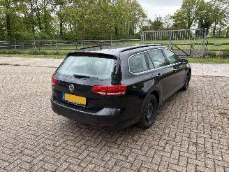 Volkswagen Passat 2.0 TDI automaat picture 3