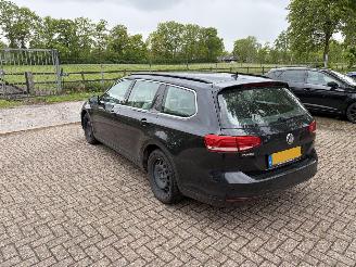Volkswagen Passat 2.0 TDI automaat picture 7