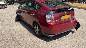 skadebil auto Toyota Prius  2004/10