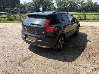 Damaged car Volvo XC40 Recharge P8 AWD 2020/11