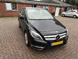 Unfallwagen Mercedes B-klasse 200 AMBITION AUTOMAAT 2013/7