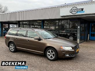 krockskadad bil auto Volvo V-70 1.6 T4 Nordic+ Leer Stoelverw Navigatie Cruise 2014/5