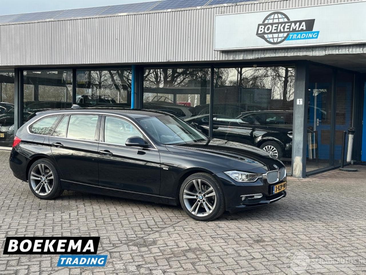 BMW 3-serie 316i High Executive Navigatie Cruise PDC Automaat