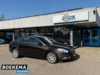 Vaurioauto  passenger cars Opel Insignia 2.0 CDTI EcoFLEX Edition Navigatie Clima Cruise 2012/6
