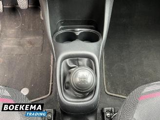 Peugeot 108 1.0 e-VTi Active Airco PDC 5-Deurs picture 28