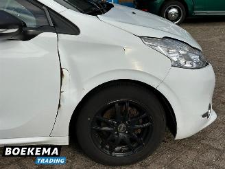 Peugeot 208 1.2 e-VTi Active Automaat Navigatie Climate picture 8