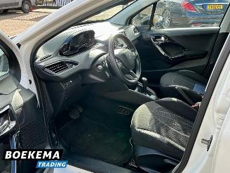Peugeot 208 1.2 e-VTi Active Automaat Navigatie Climate picture 12