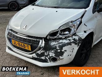 Peugeot 208 1.2 e-VTi Active Automaat Navigatie Climate picture 6