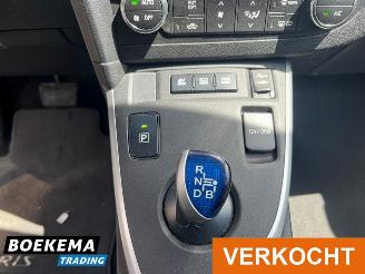 Toyota Auris 1.8 Hybrid Executive Navigatie Climate Cruise PDC picture 28