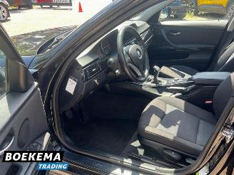 BMW 3-serie 318i High Executive Panorama Stoelverw. Navigatie Climate PDC picture 9