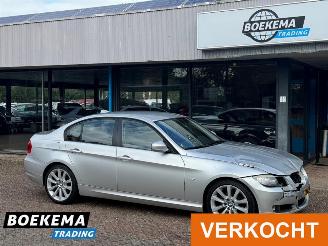 Voiture accidenté BMW 3-serie 320i Aut. Facelift Navi Leder Clima Cruise Business Line Style 2010/1