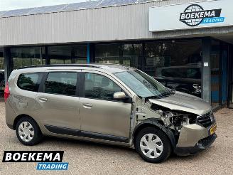 Damaged car Dacia Lodgy 1.2 TCe Lauréate Navi Airco Cruise Orig NL+NAP 2013/5
