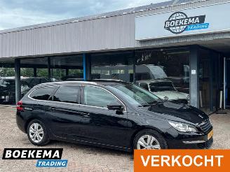 uszkodzony samochody osobowe Peugeot 308 SW 1.6 HDI Executive Panorama Navi Climate Cruise PDC Trekhaak 2014/10