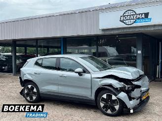 Coche accidentado Volvo EX30 Single Motor Extended Range Core 69 kWh Keyless Navi Climate PDC 2024/5