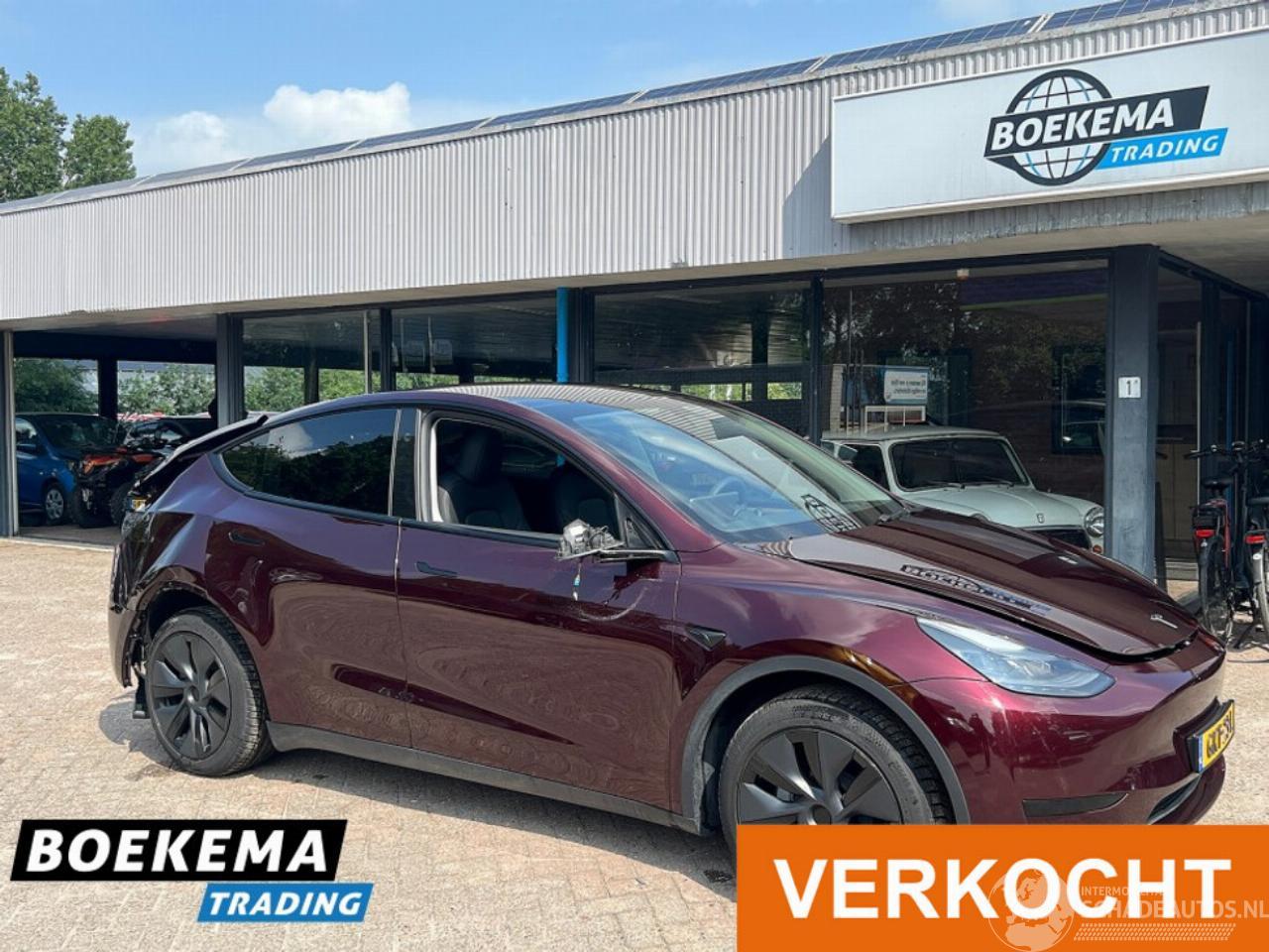 Tesla Model Y Long Range RWD 75 kWh Full Self Drive 4.0