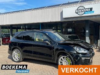 Auto incidentate Porsche Cayenne 3.0 S E-Hybrid Pano Leder Bose Navi Climate PDC Trekh. 2015/12