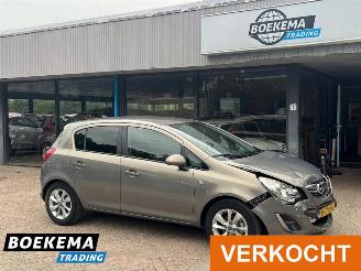 Vaurioauto  passenger cars Opel Corsa 1.2 16V Automaat Navi Climate Cruise 2014/4