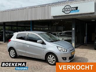 krockskadad bil auto Mitsubishi Space-star 1.0 Bright Airco 2015/7
