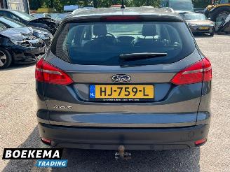 Ford Focus Wagon 1.5 TDCI Titanium Navigatie Climate Cruise PDC Trekh. picture 15