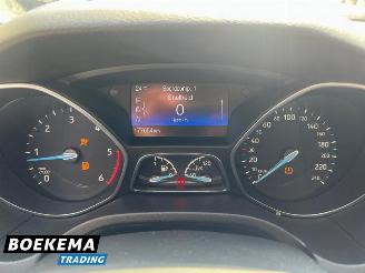 Ford Focus Wagon 1.5 TDCI Titanium Navigatie Climate Cruise PDC Trekh. picture 27