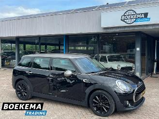 damaged passenger cars Mini Clubman Cooper 1.5 Business Automaat Navigatie Climate Cruise NL-Auto! 2016/9